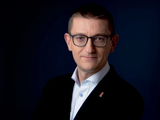 Portret: Paweł Rzeszódko, Członek Zarządu ds. przewozowych