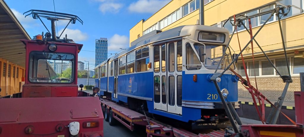 102na z Krakowa