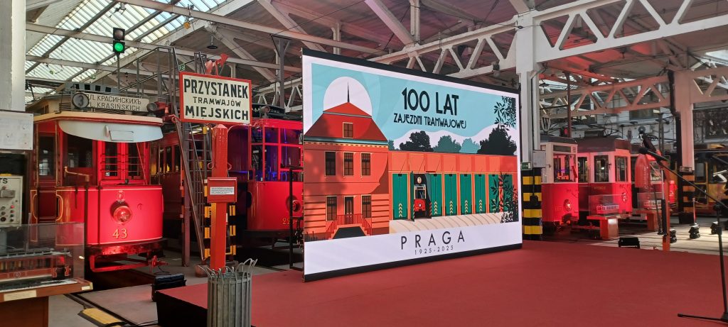 gala100.2
